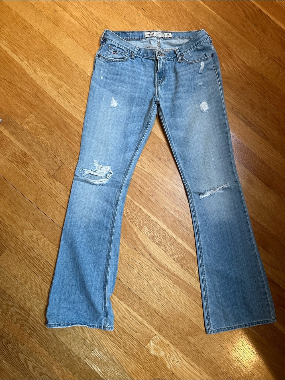 Hollister Women’s Size 3R Light Wash Distressed Flare Jeans